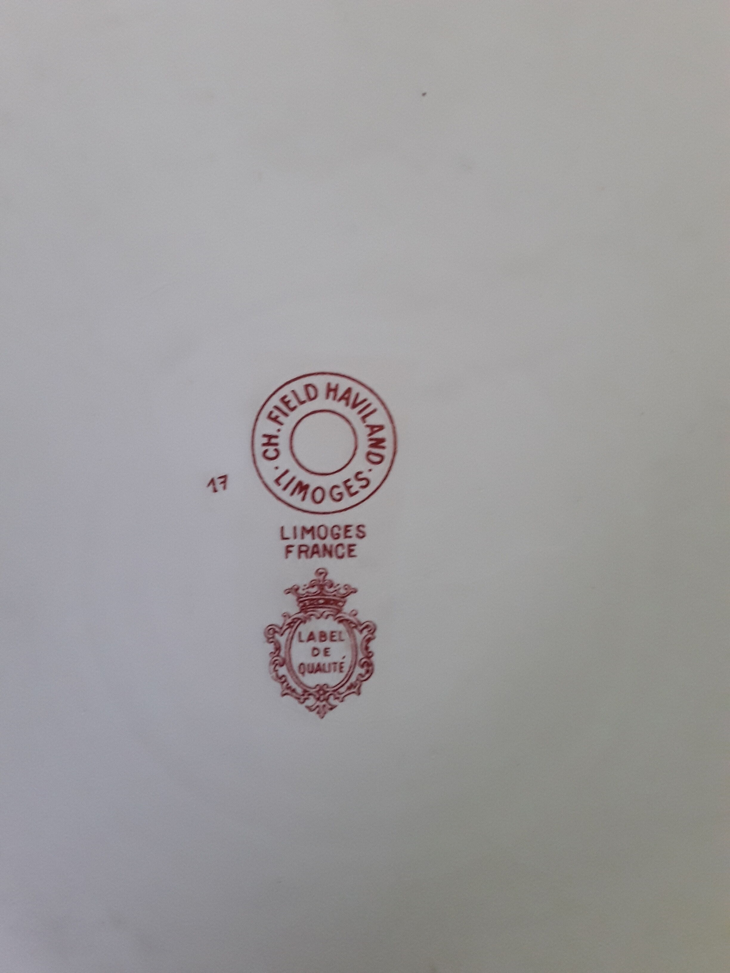 Pie dish decorated pink porcelain