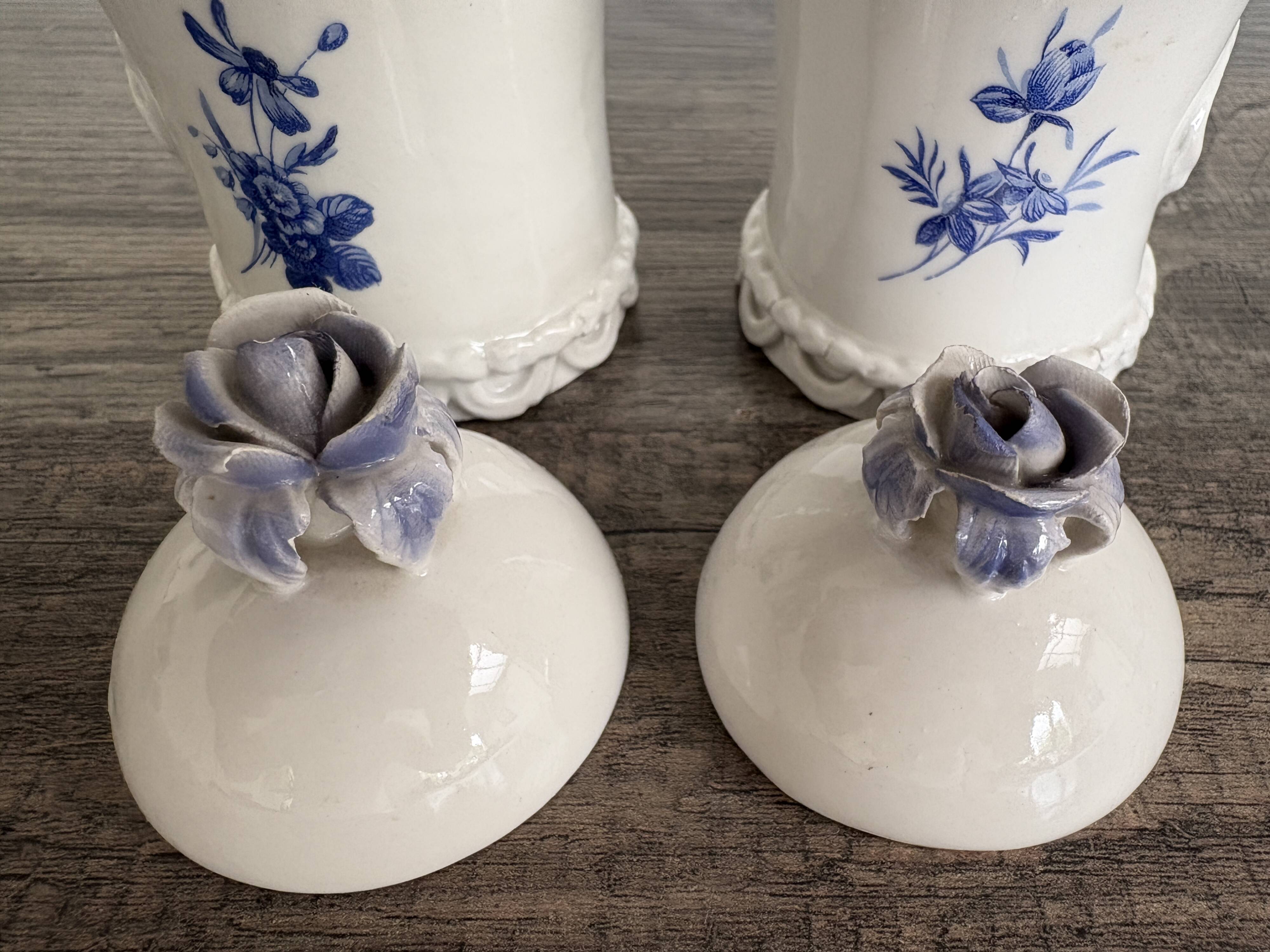 2 small porcelain pots from Capodimonte