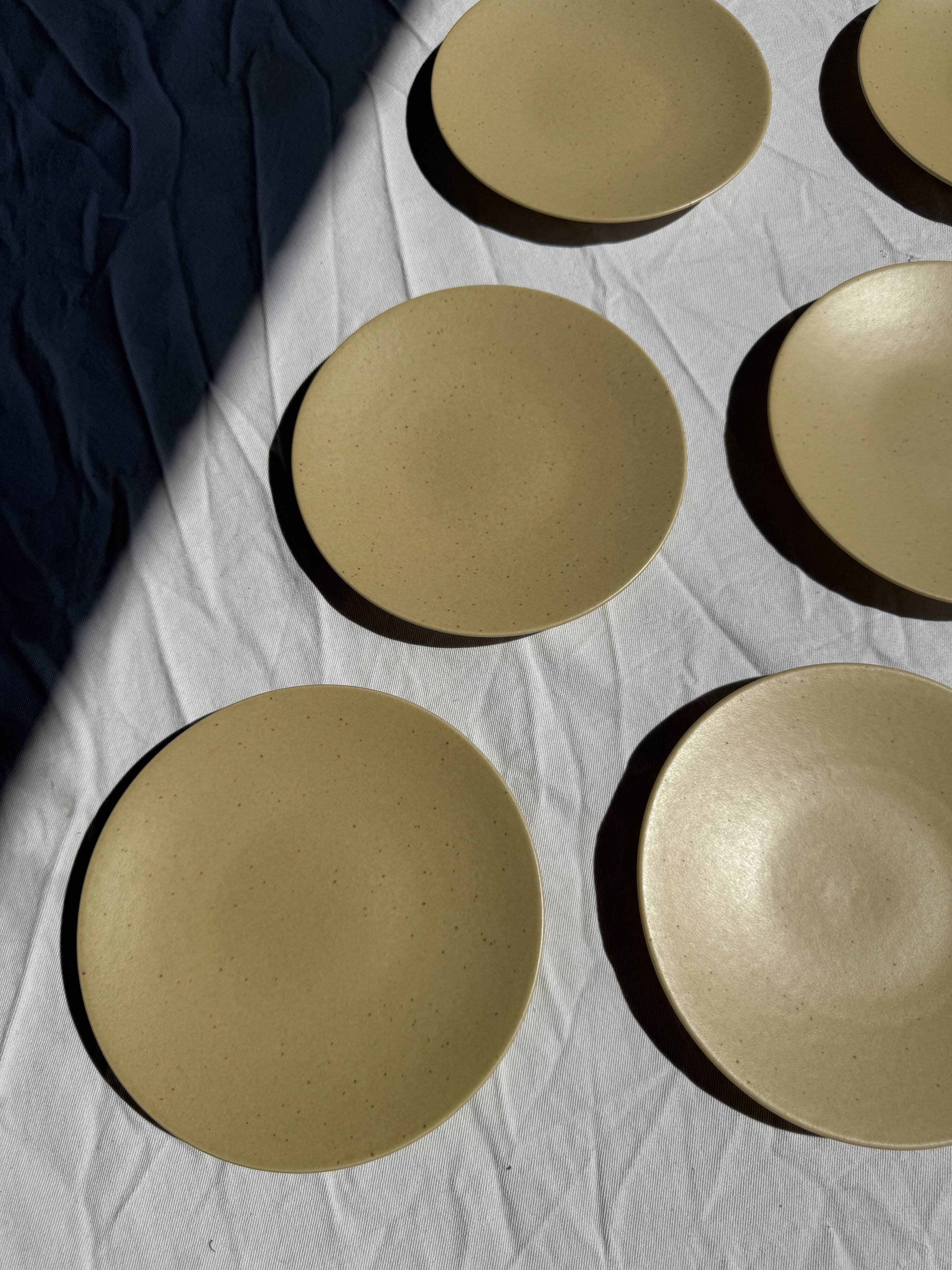Set of 6 genuine natural stoneware dessert plates D20.5