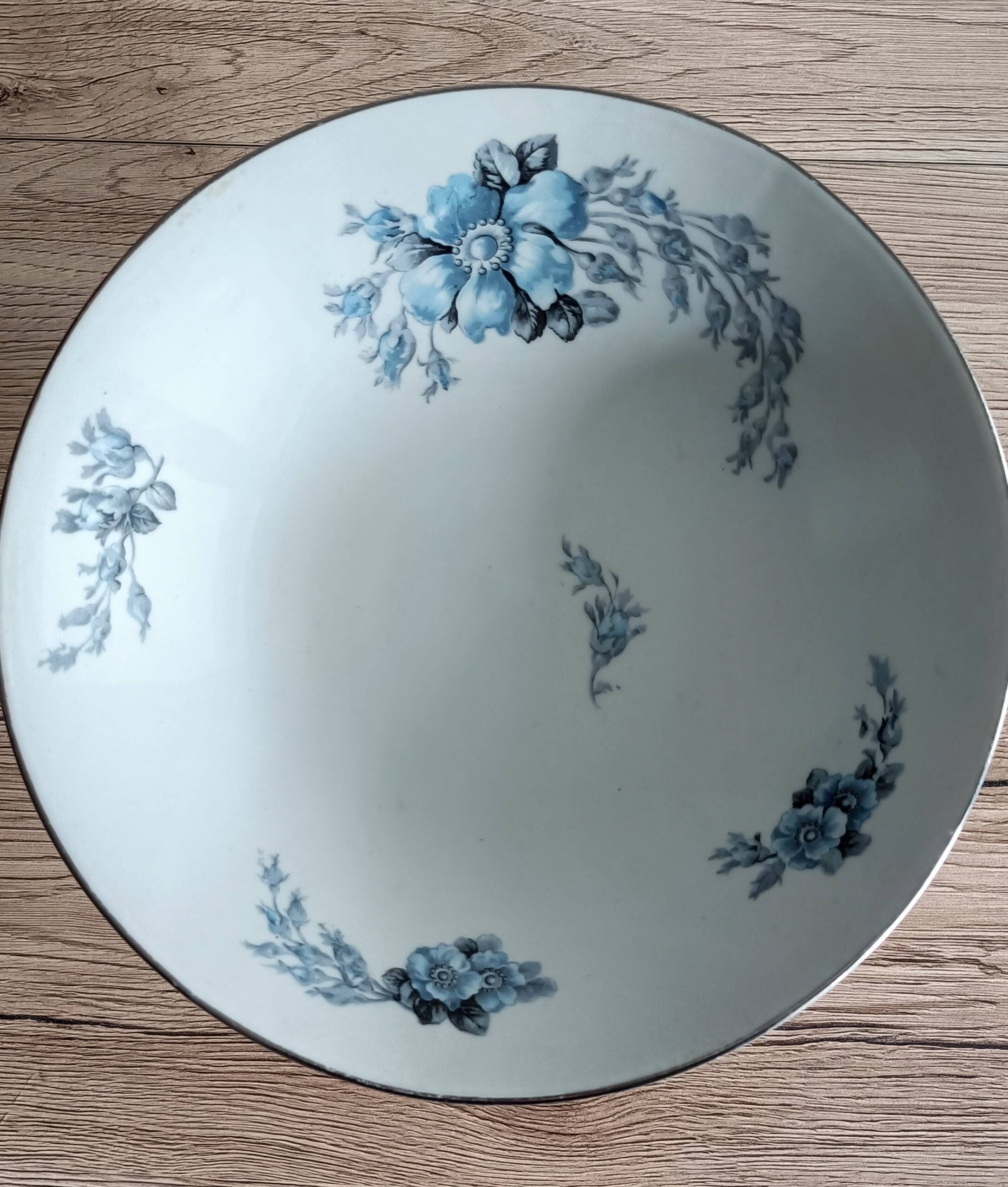 Compotier or fruit bowl in white porcelain BH France