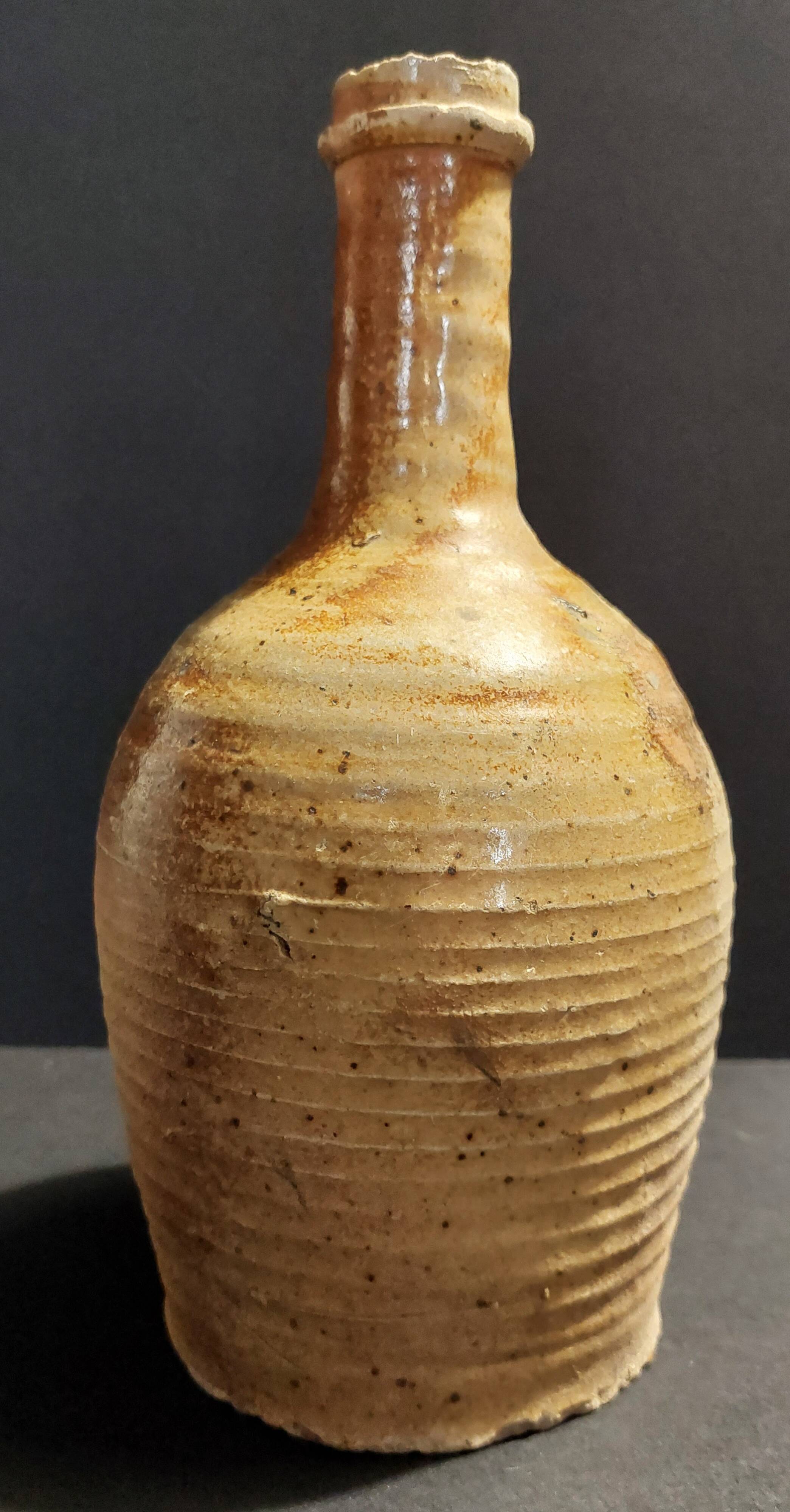 Bouteille en grès puisaye fin XIXème