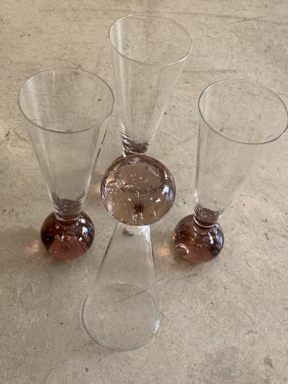 Cocktail glasses/flutes