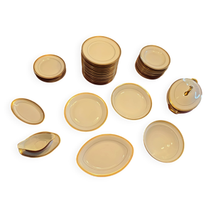 Service de table en porcelaine