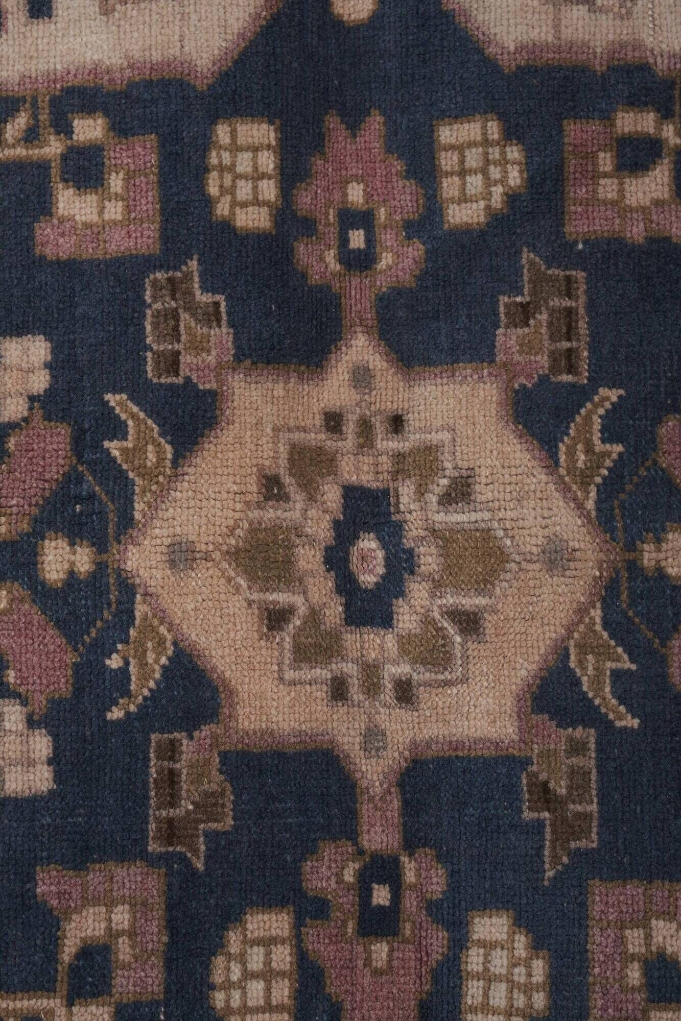 Vintage Turkish rug handmade 194x320 cm
