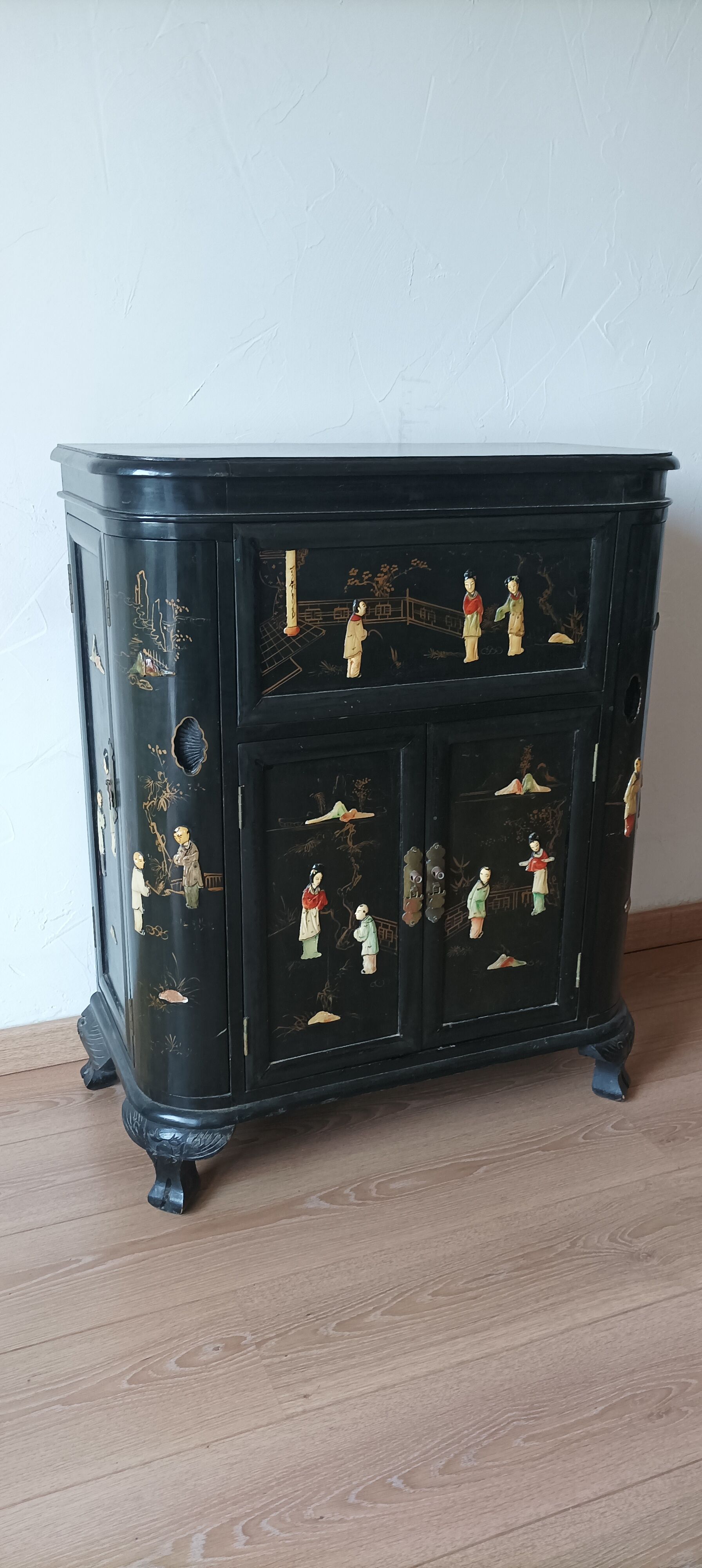 Chinese bar furniture