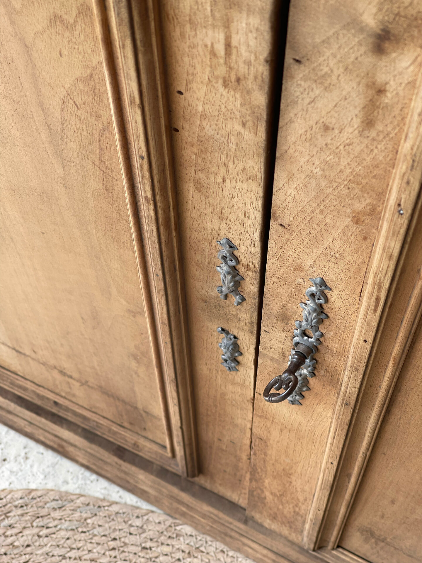 Parisian buffet - sideboard - dresser - storage - cupboard