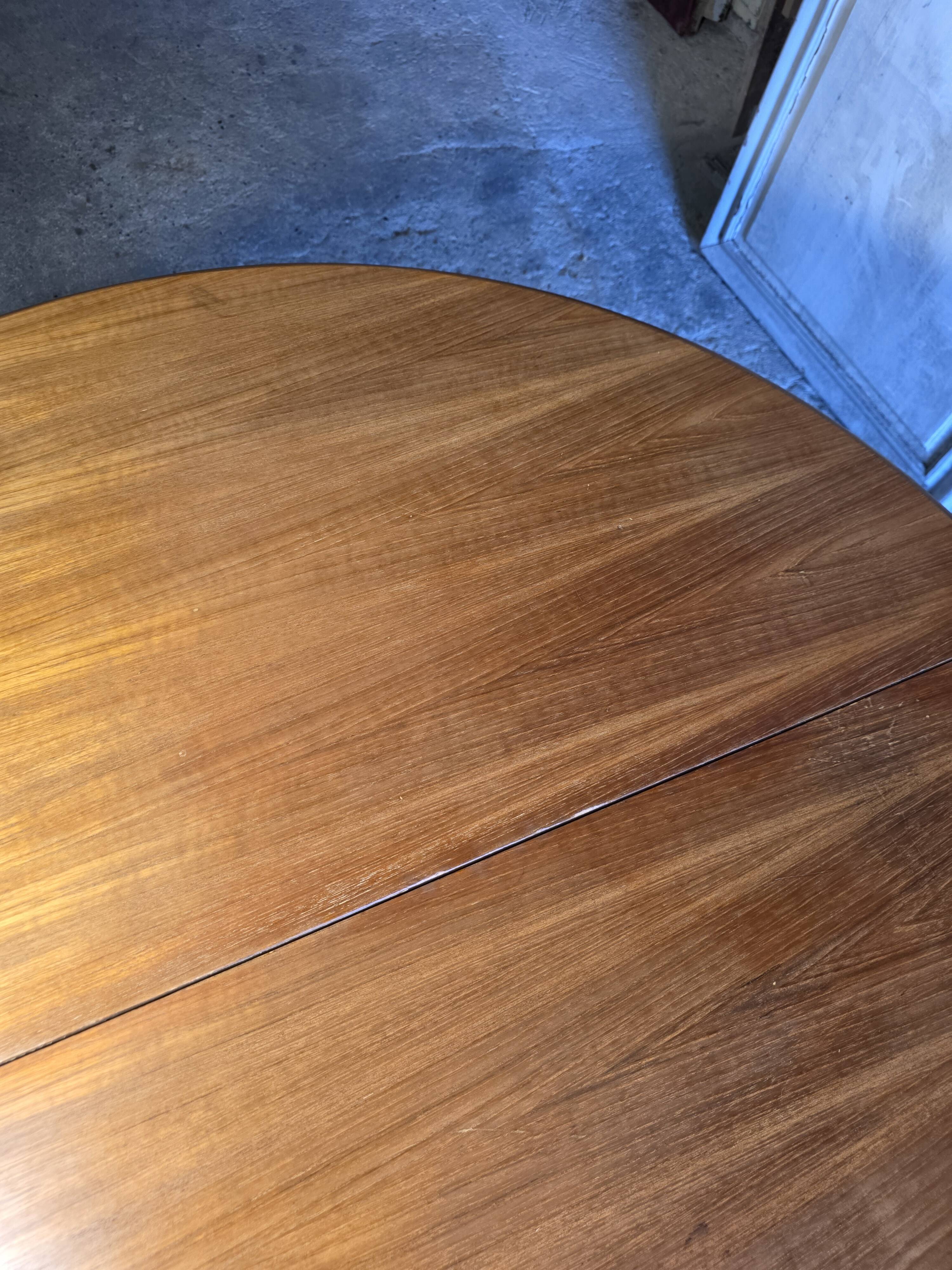 Table extensible Baumann en teck des années 60, (2 rallonges)