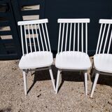 Lot 4 Scandinavian style chairs