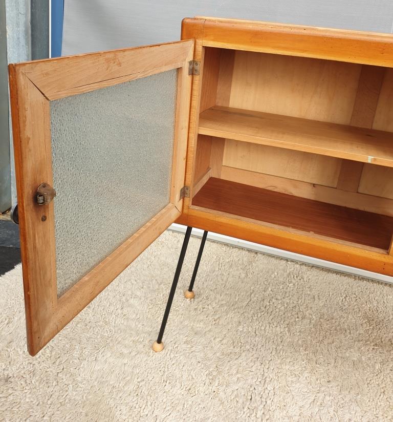 Console 1950 two doors matted glass