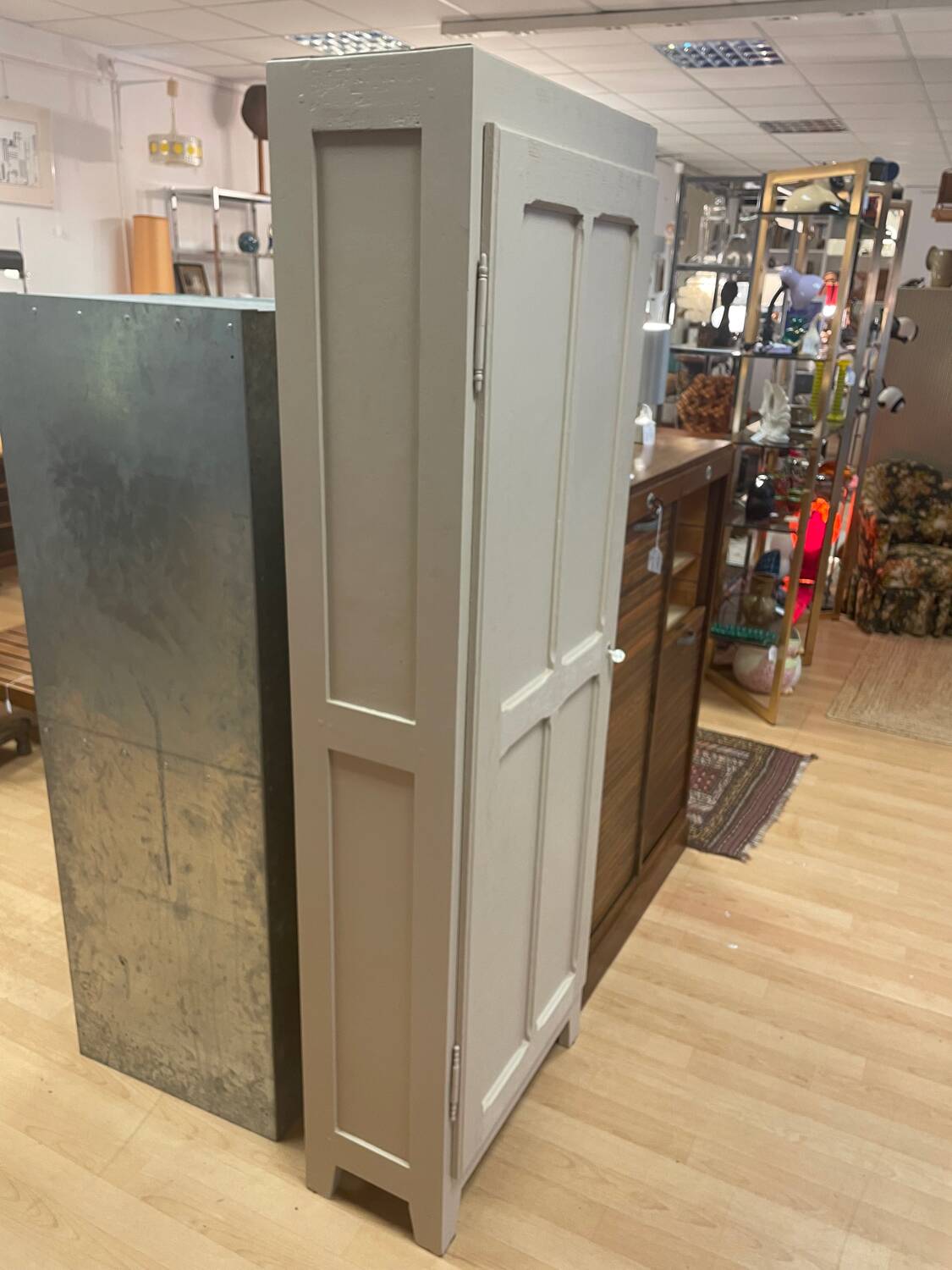 Small pinkish beige Parisian wardrobe