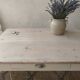 Petite table en sapin
