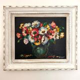 Old oil on canvas depicting a bouquet of flowers