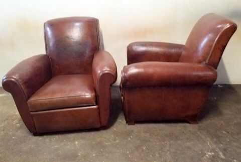 Club armchairs with straight backrest