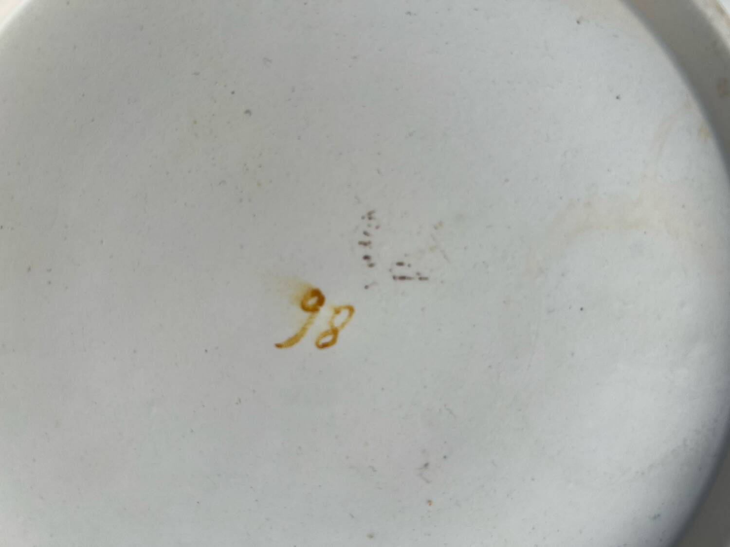 Gien - large renaissance style dish