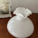 Opaline globe