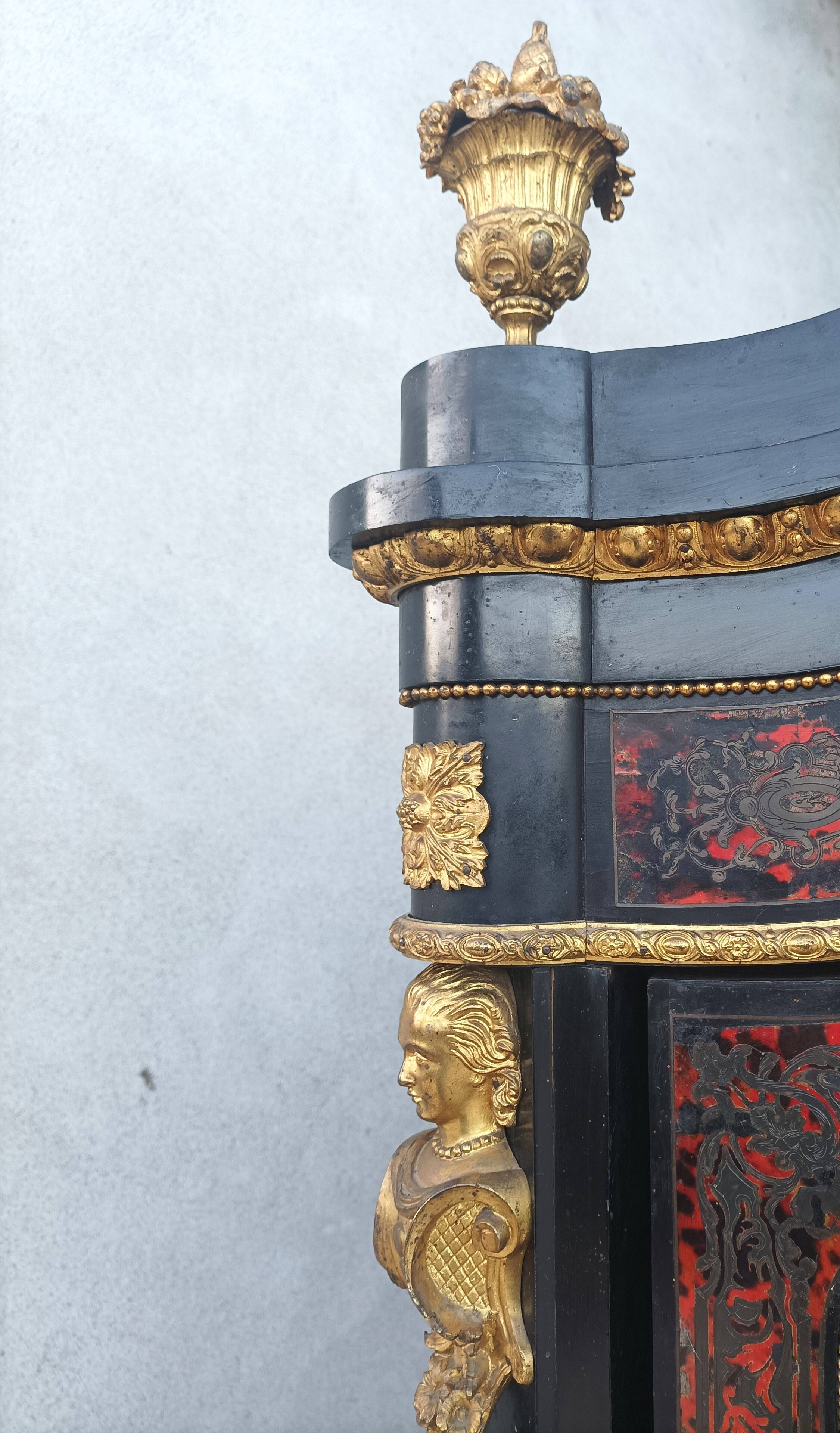 Armoire Boule Napoléon III Maison François Henry