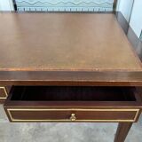 Petit bureau en bois