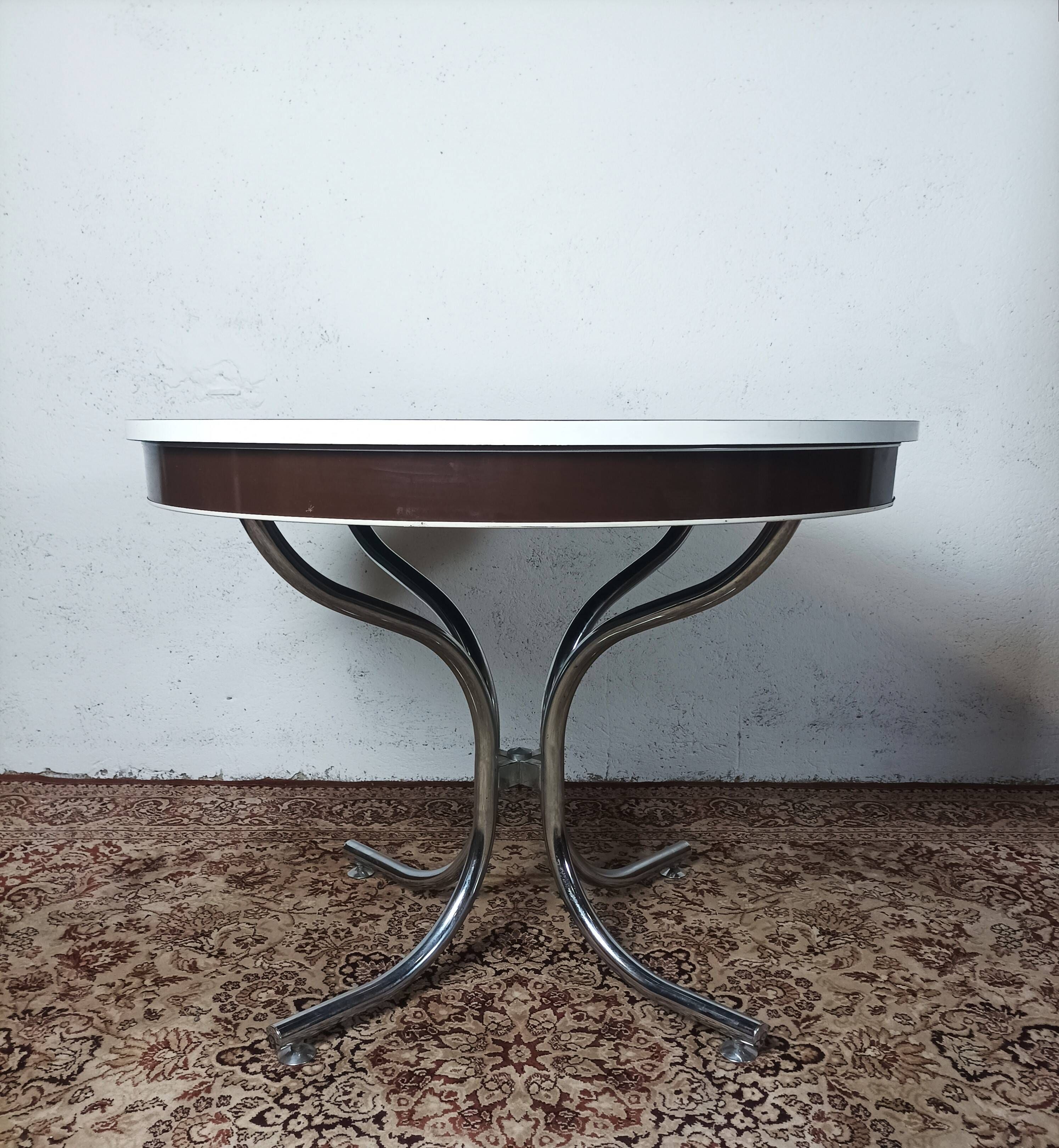 Table ronde vintage en formica et métal chrome | Selency