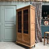 Old library with grilles (renovated)