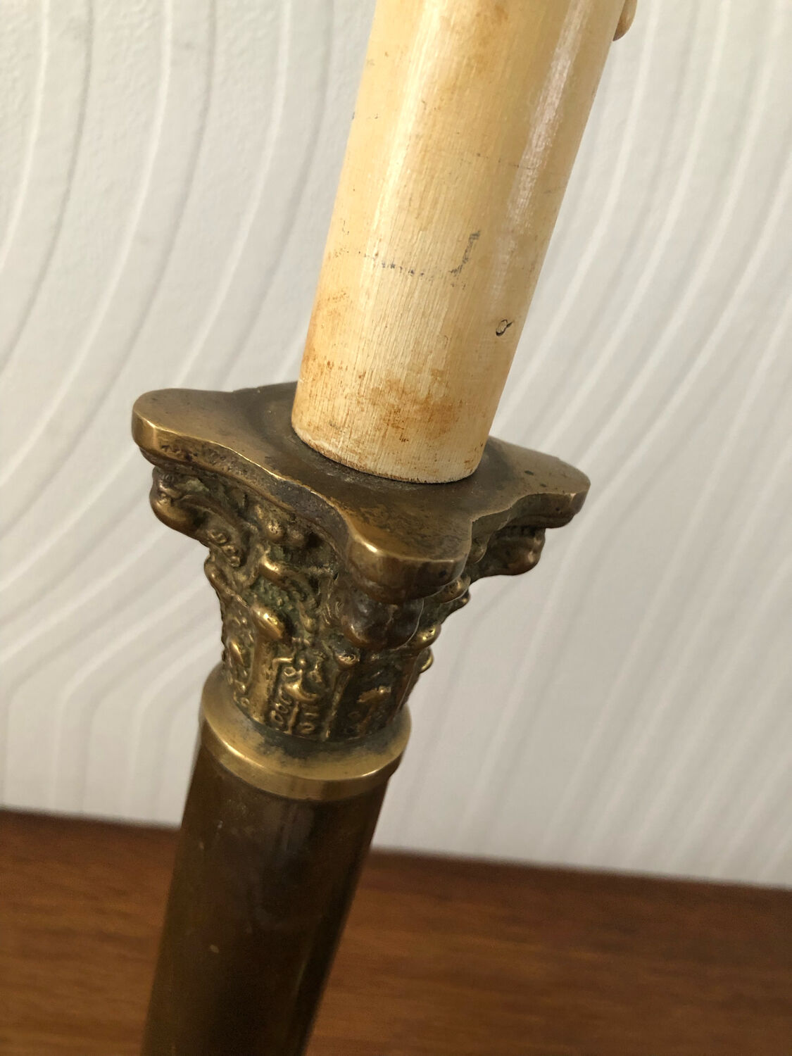 Ancient lamp foot candlestick corinthian column in bronze