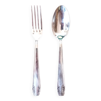 Duo of silver metal cutlery