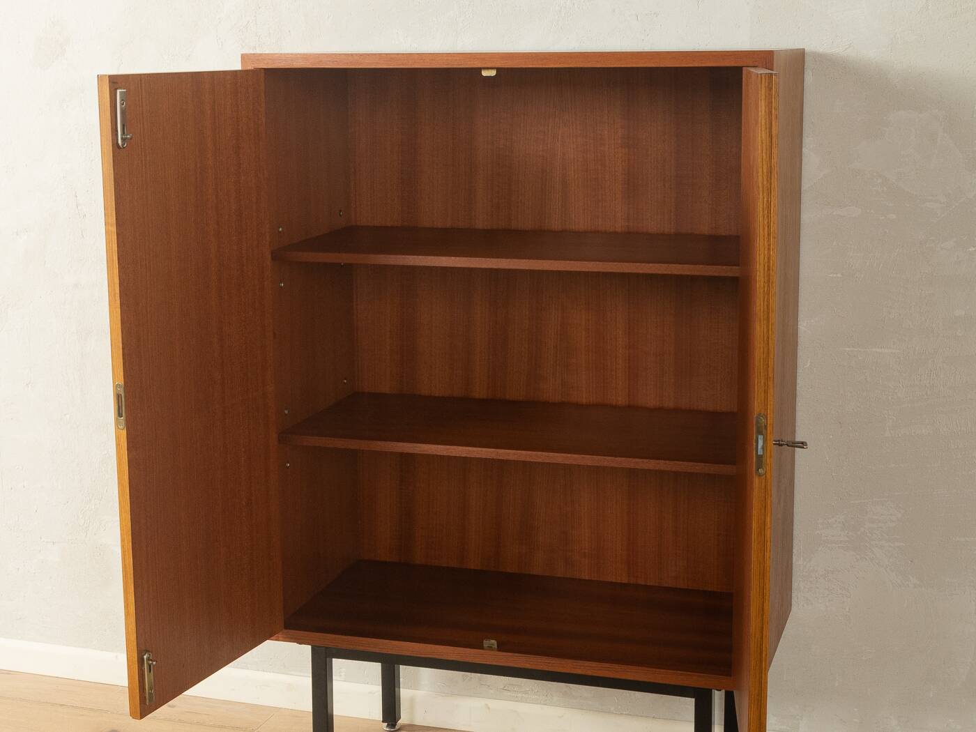 Commode des années 1950 par Oldenburger Möbelwerkstätten.