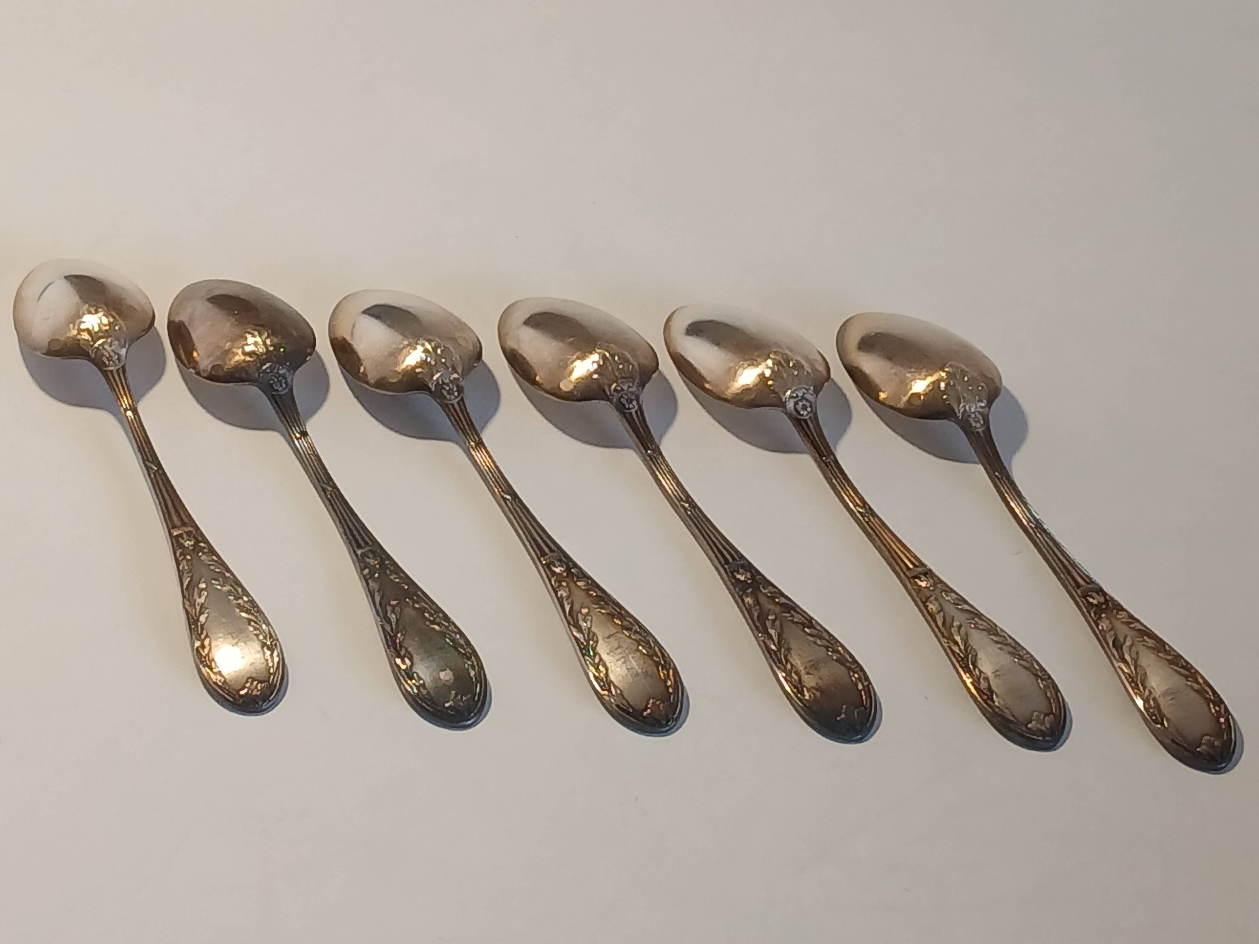 Set of 6 small spoons