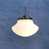 Opaline suspension