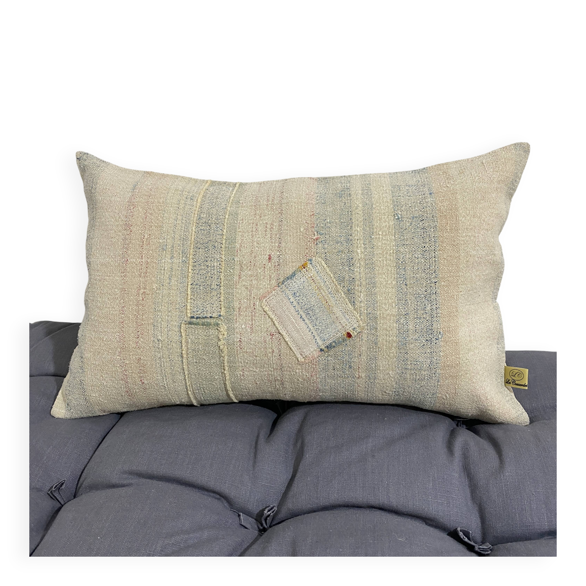 Cushion in vintage canvas Kilim style