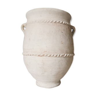 Terracotta pot from Zagora