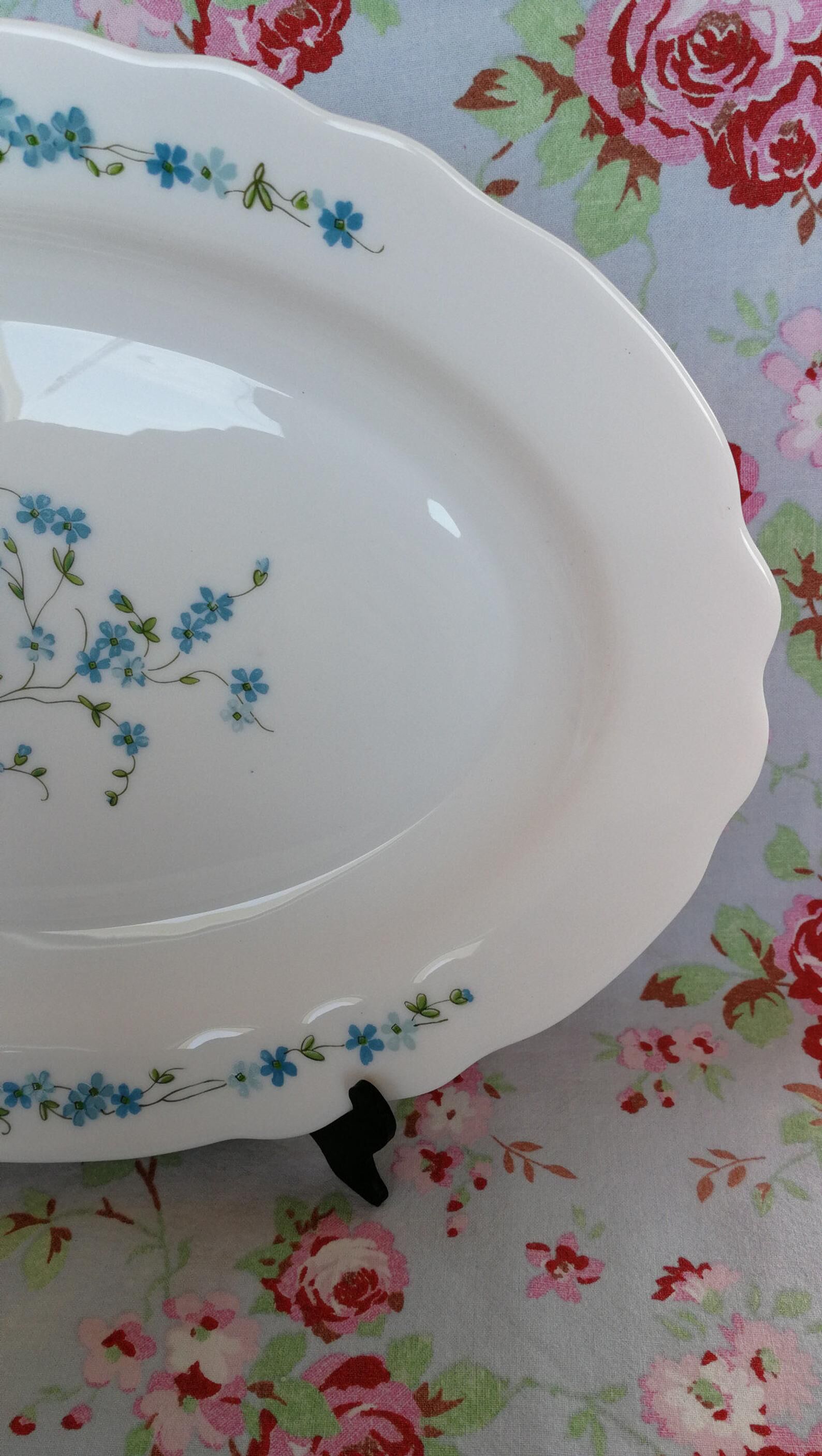 Grand Plat Oval Arcopal Veronica Myosotis Blue Flowers Opaline Vintage Retro