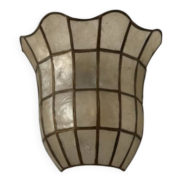 Vintage wall light, mother-of-pearl and brass, France, 1970.