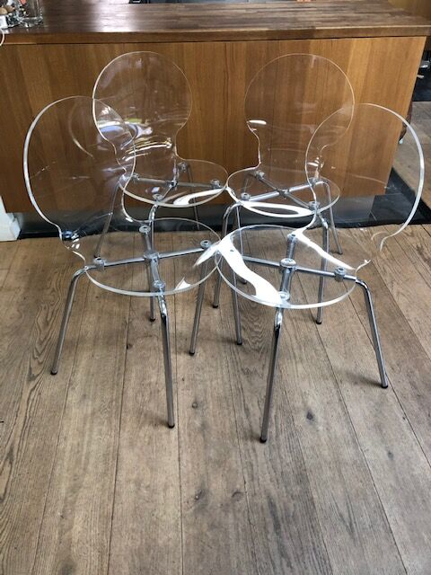 4 Transparent chairs