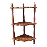 Étagère d'angle