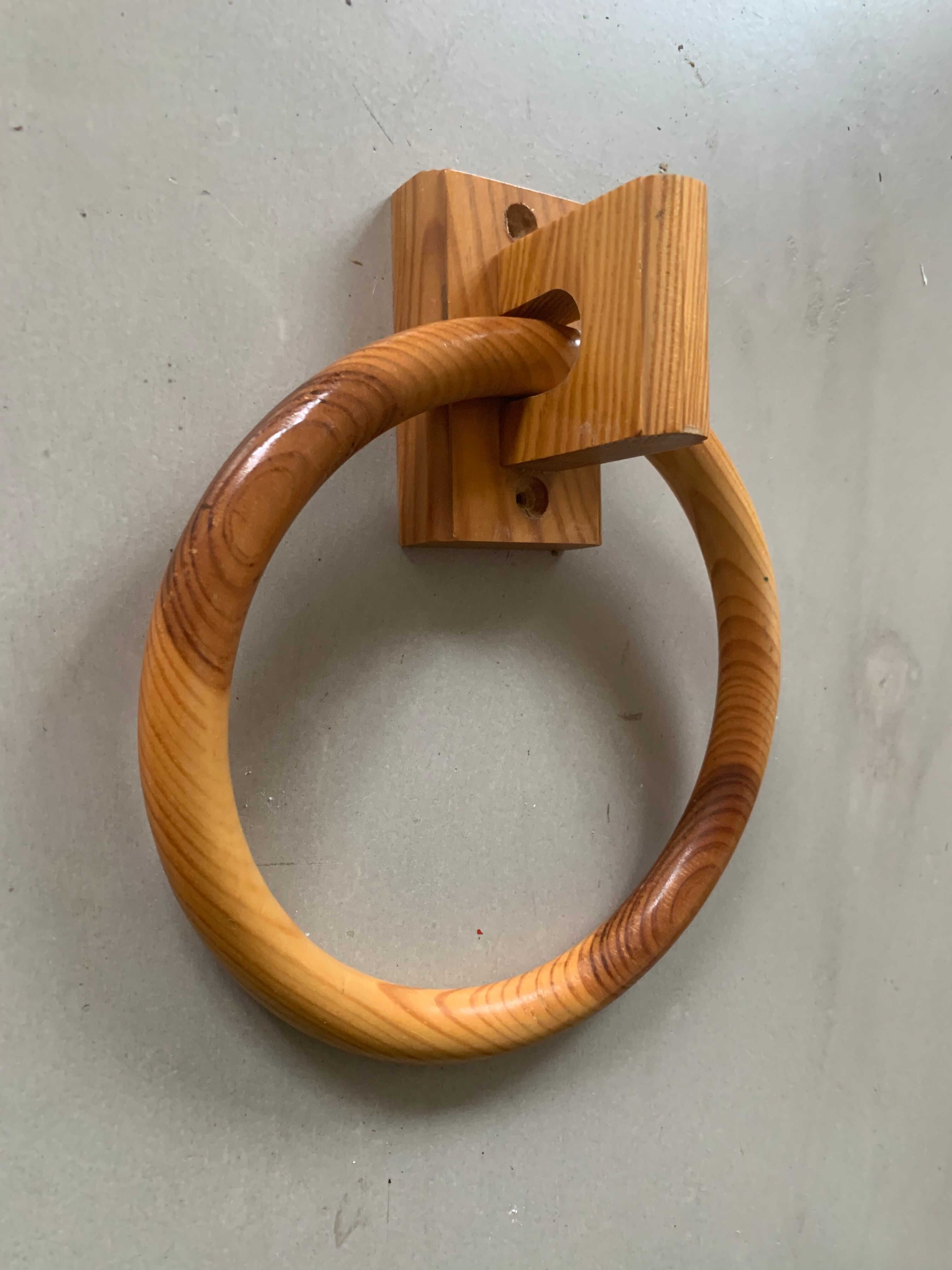 Pine bathroom accessories