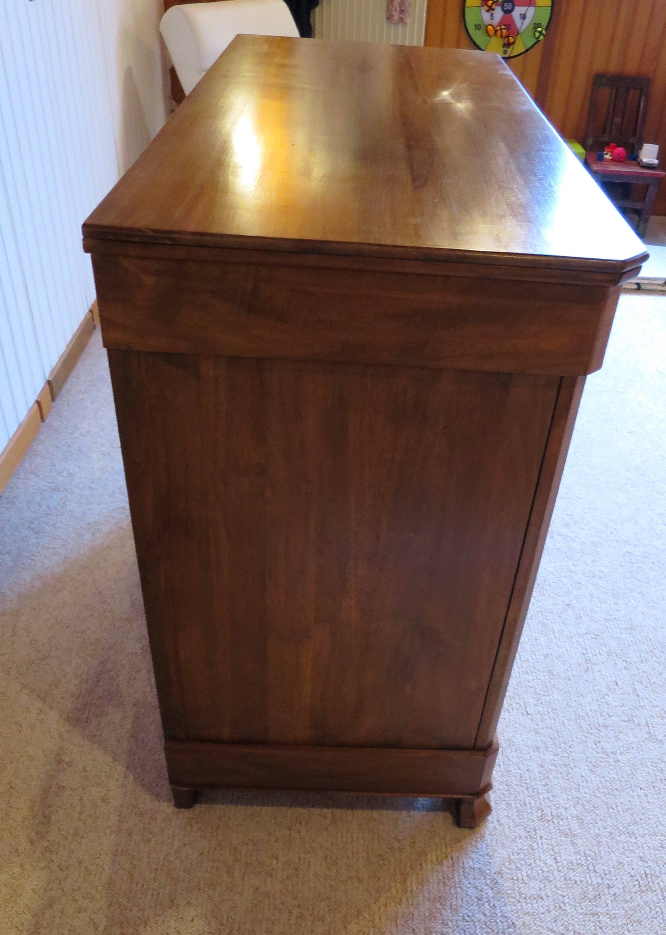 Rare pretty old chest of drawers with 4 drawers - Louis Philippe style in Walnut