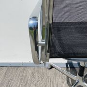 Pair of Ch. Eames Alu Group mesh chairs Vitra Vintage