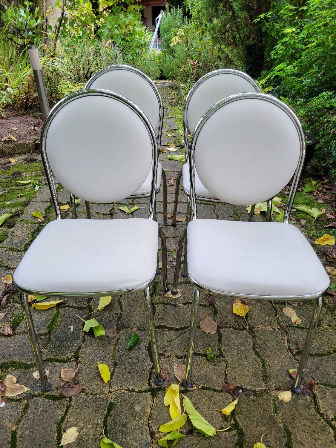 4 skai chairs