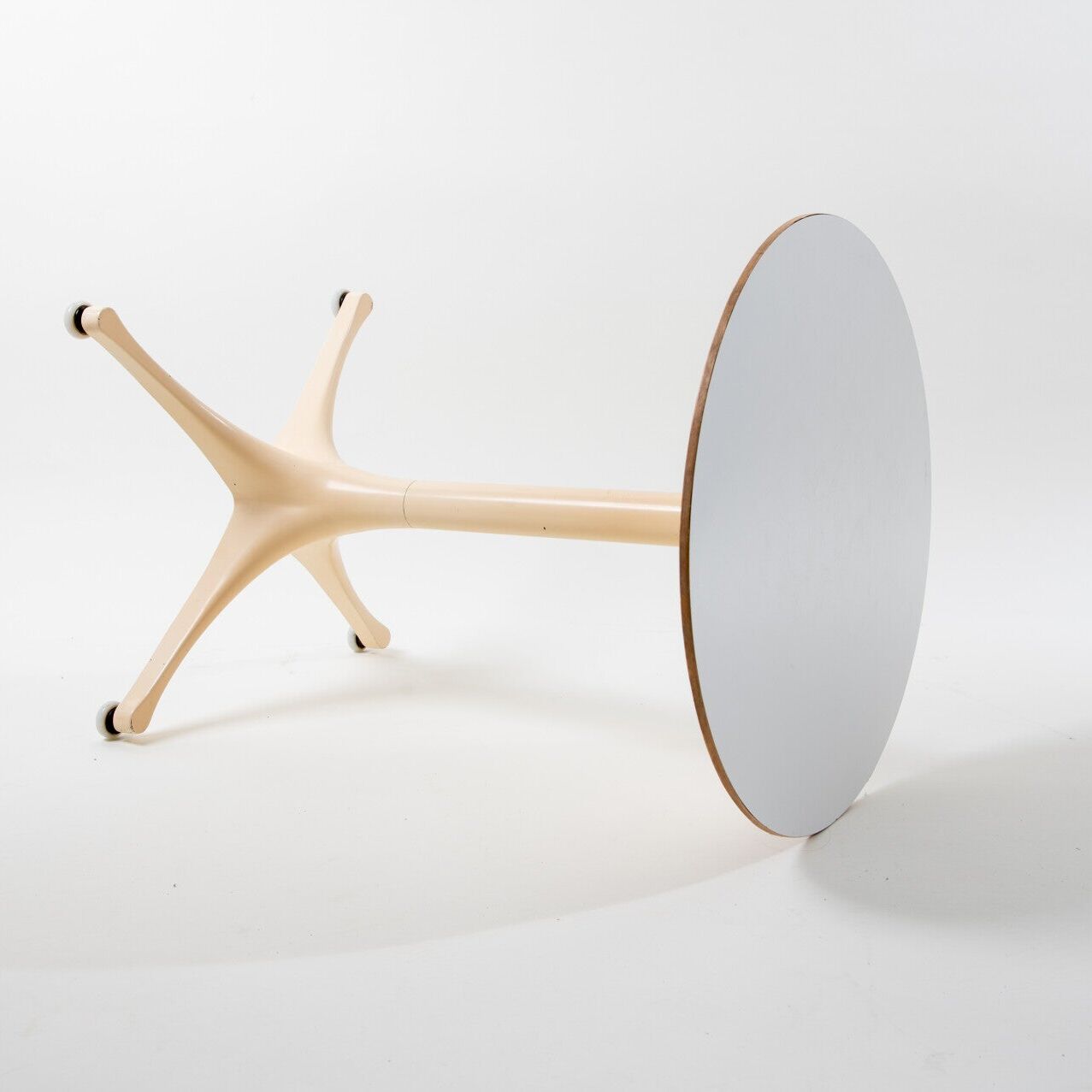 80s pedestal side table by George Nelson for Herman Miller