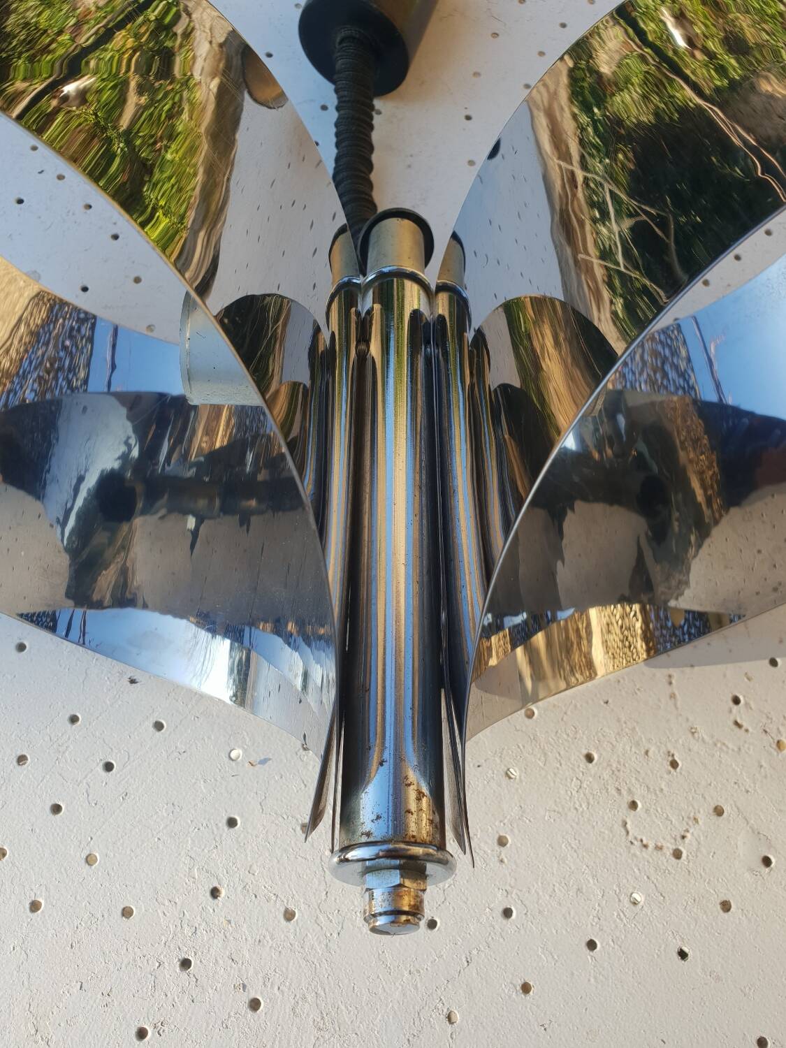 Lustre en inox 1970