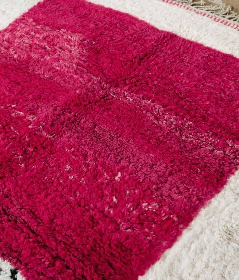 Moroccan Berber wool rug size 200 x 300 cm
