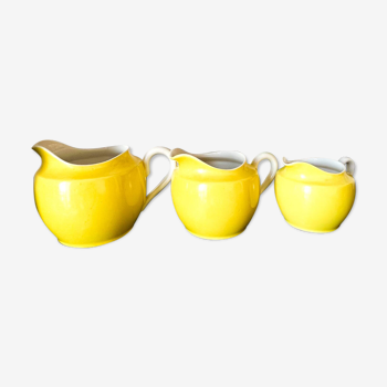 3 pots à lait jaunes