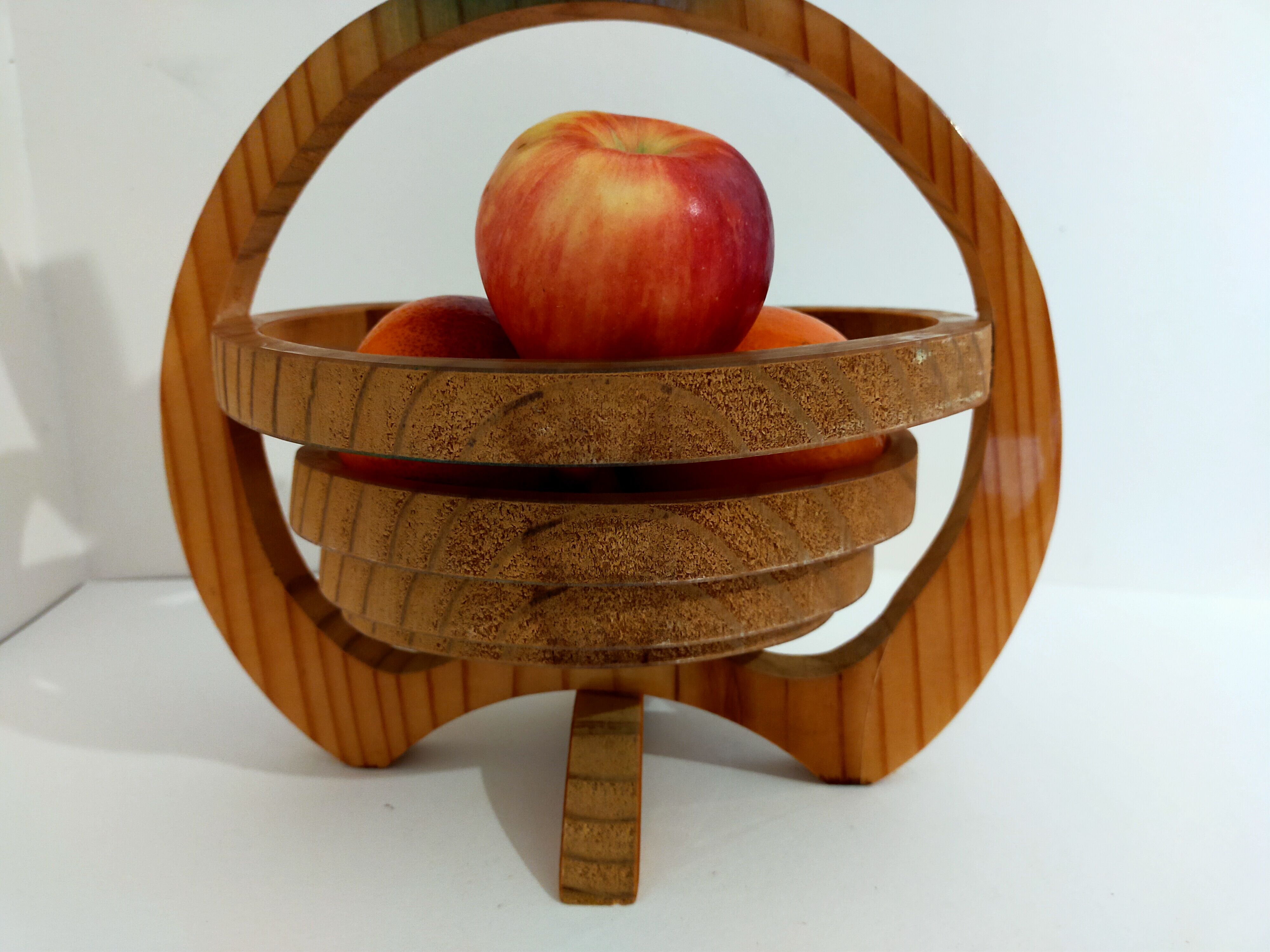 Equinoccio fruit basket in foldable wood from the 70s