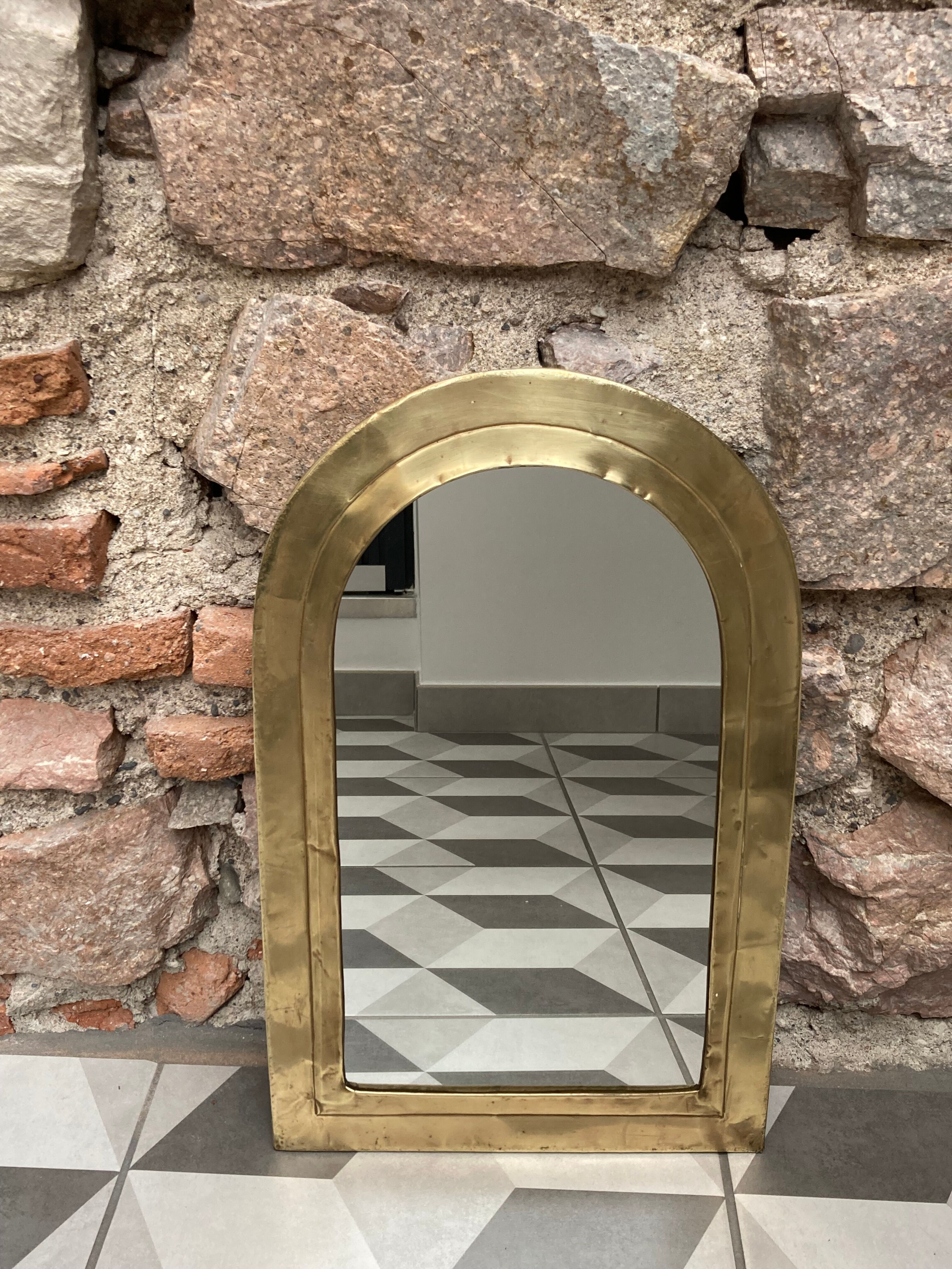 Miroir contour laiton doré