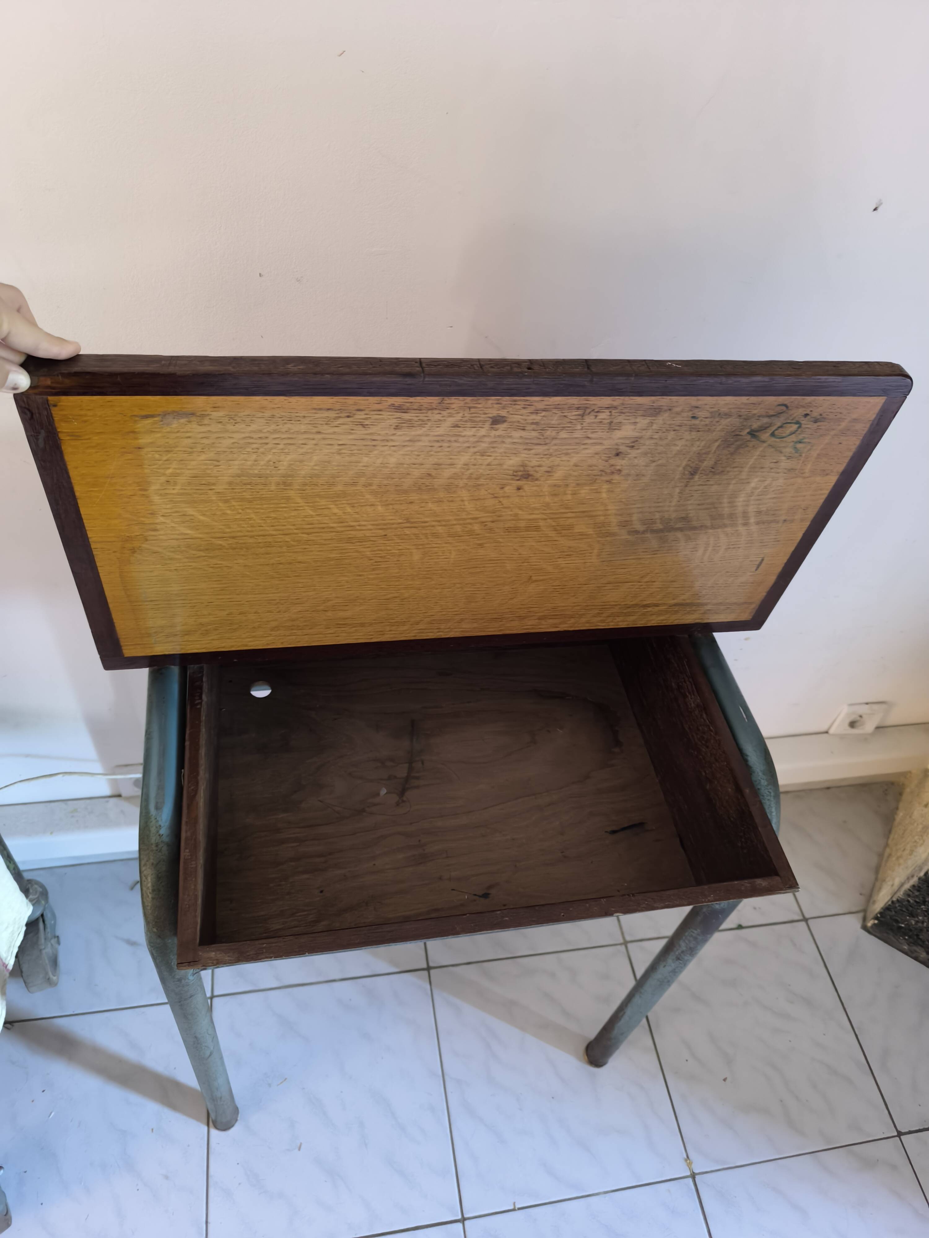 Bureau pupitre d'écolier