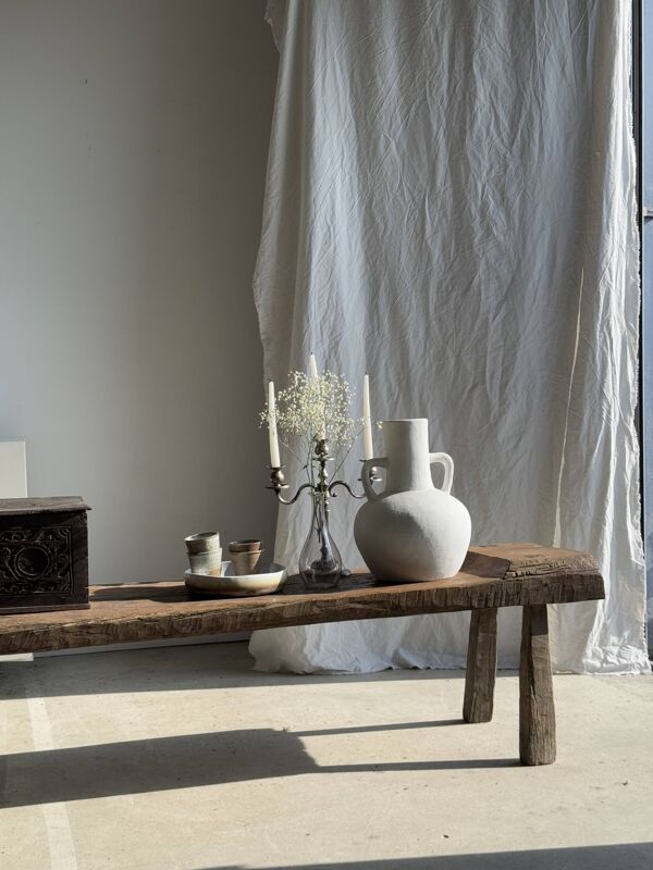 Très grand banc en teck ancien H:50cm L:2m06