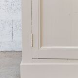 Vintage wooden dresser - linen colors