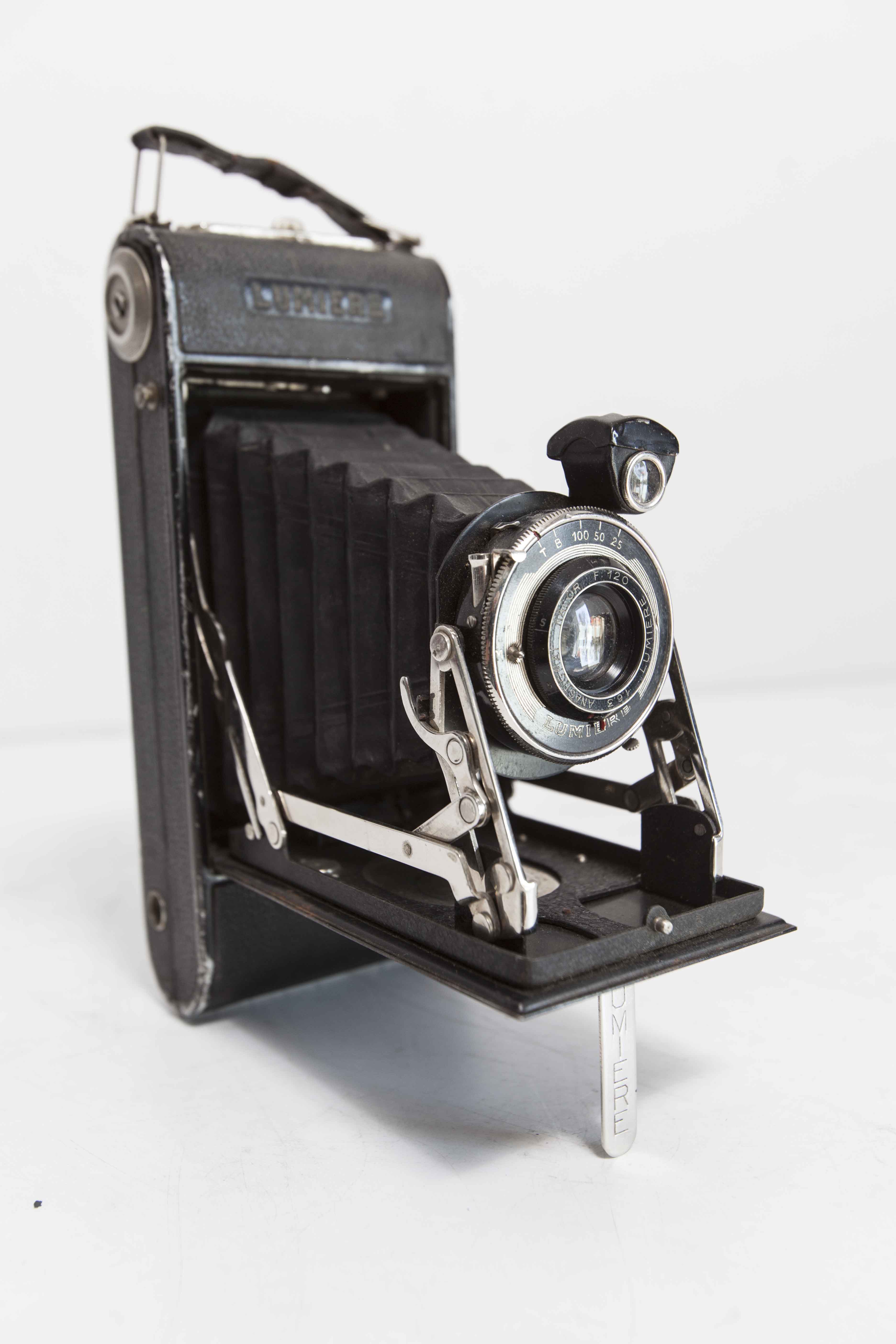 1930 Art Deco Light Camera