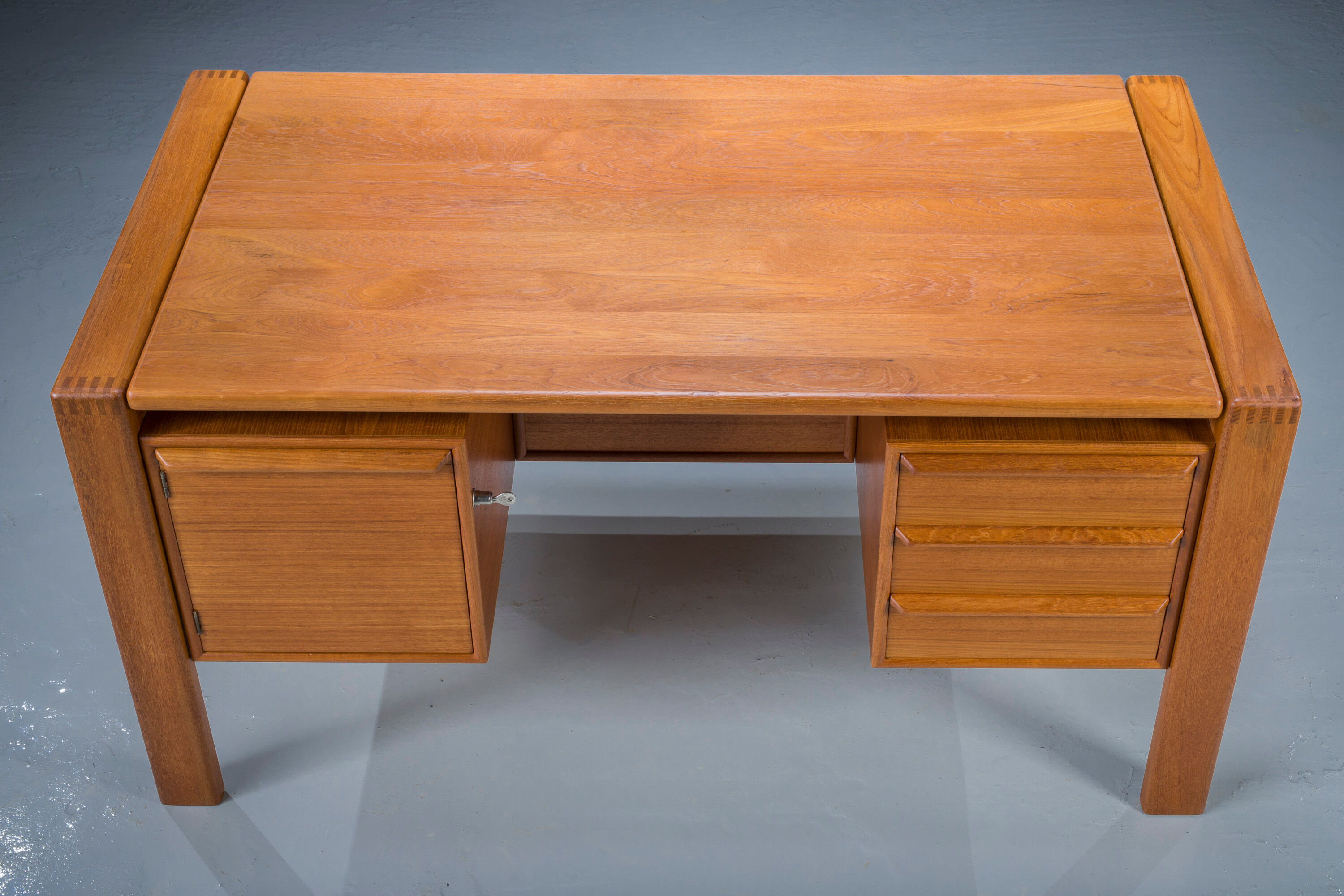 Teak desk by G.V. Gaasvig for Gv Møbler, Denmark, 1960