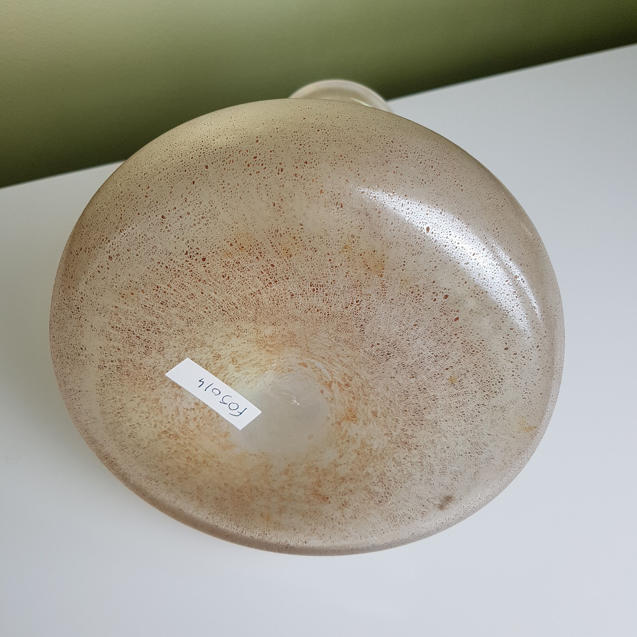 Vase art nouveau iridescent salmon pink